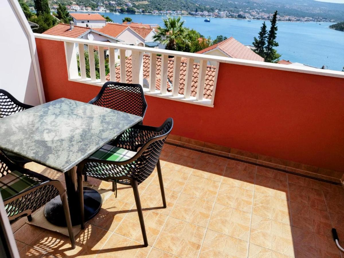 Apartments Mira Rogoznica  Kültér fotó
