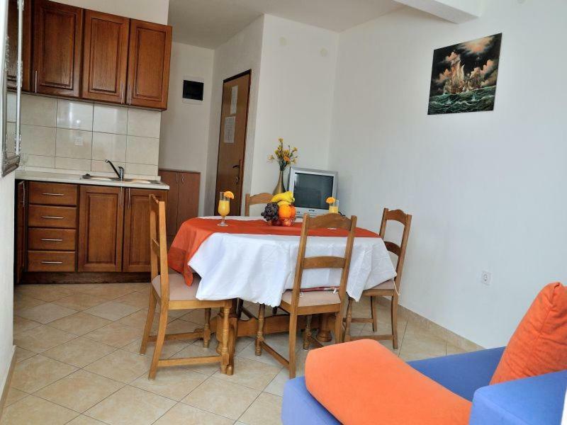 Apartments Mira Rogoznica  Kültér fotó