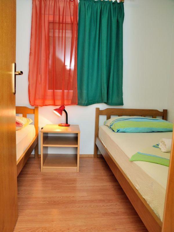 Apartments Mira Rogoznica  Kültér fotó