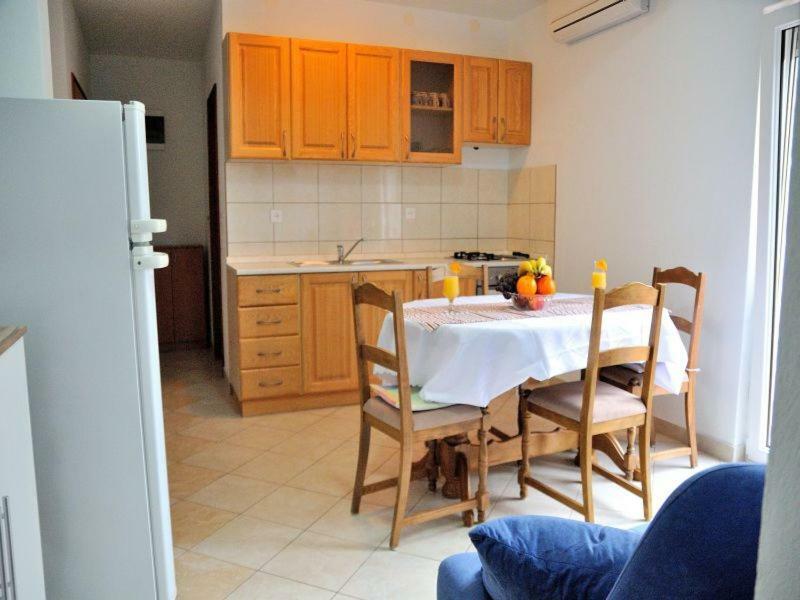 Apartments Mira Rogoznica  Kültér fotó